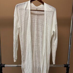 Uniqlo Crochet Knit White Long Sleeve Long Cardigan Size Medium